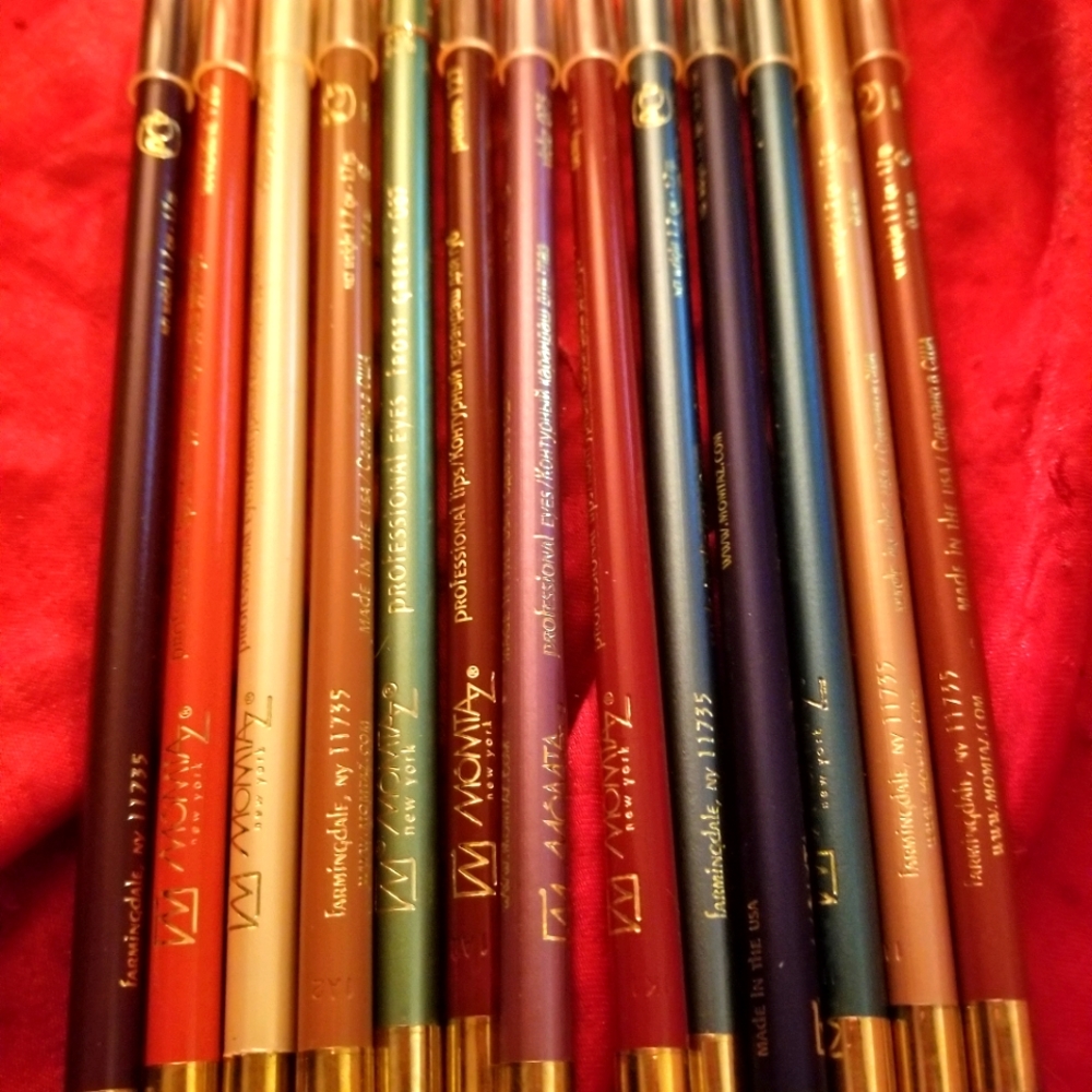 Eye liner